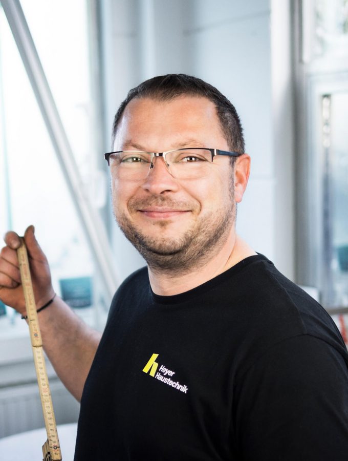 Heyer-Haustechnik_Portrait_Adrian